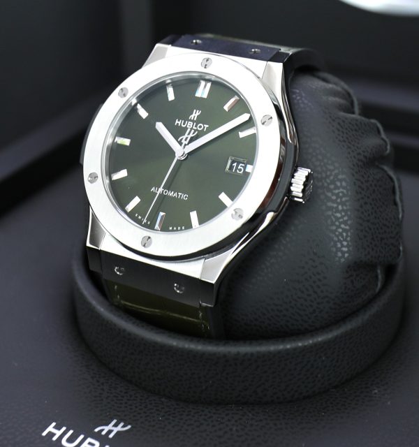 Hublot Classic Fusion - Green Dial - Titanium and Leather strap - E-Warranty - 45mm - New - Image 9