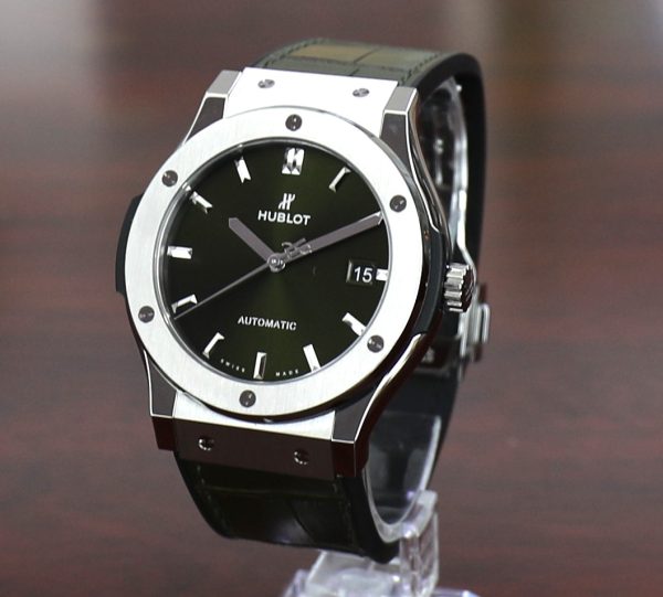 Hublot Classic Fusion - Green Dial - Titanium and Leather strap - E-Warranty - 45mm - New - Image 5