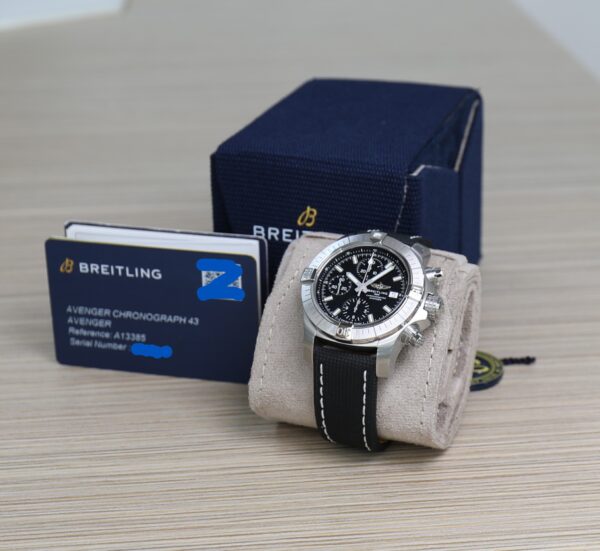 Breitling Avenger Chronograph 43mm - Automatic - New - Full Set - Image 4