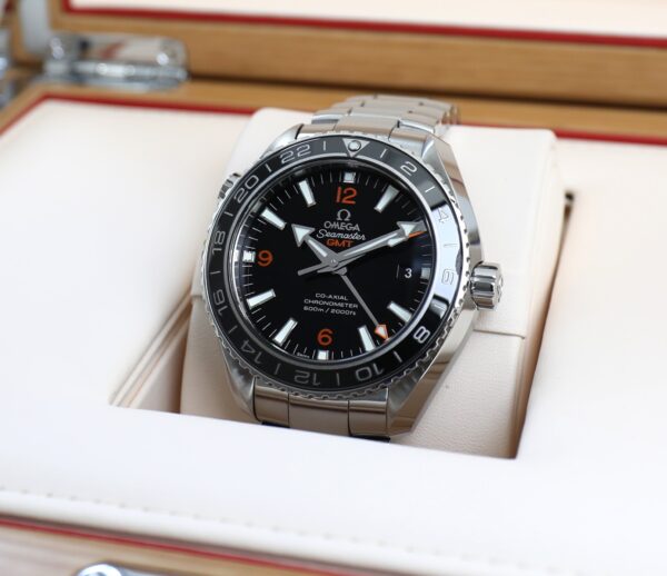 Omega Seamaster Planet Ocean GMT - 43.5mm - Black Ceramic Bezel - Unworn - Full Set - Image 5