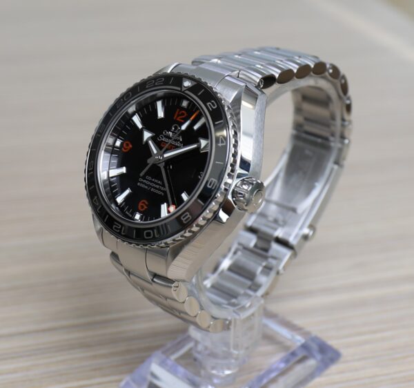 Omega Seamaster Planet Ocean GMT - 43.5mm - Black Ceramic Bezel - Unworn - Full Set - Image 6