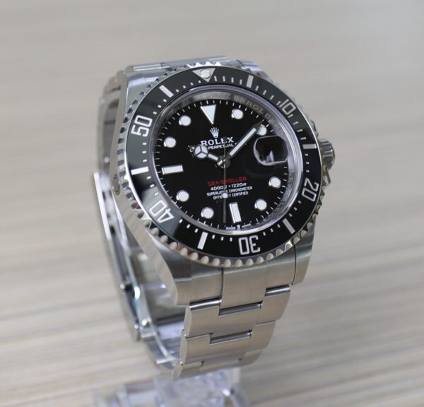 Rolex Sea-Dweller - Anniversary - Red Code 126600 - 43mm - Fliplock - V good conditions - Full Set - Image 8