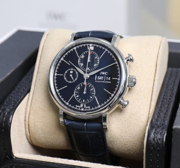 IWC Portofino Chronograph - 42mm - Black Dial - Leather Strap - Very good conditions - Full Set - Image 5