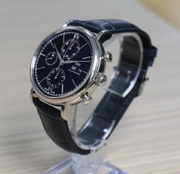 IWC Portofino Chronograph - 42mm - Black Dial - Leather Strap - Very good conditions - Full Set - Image 6