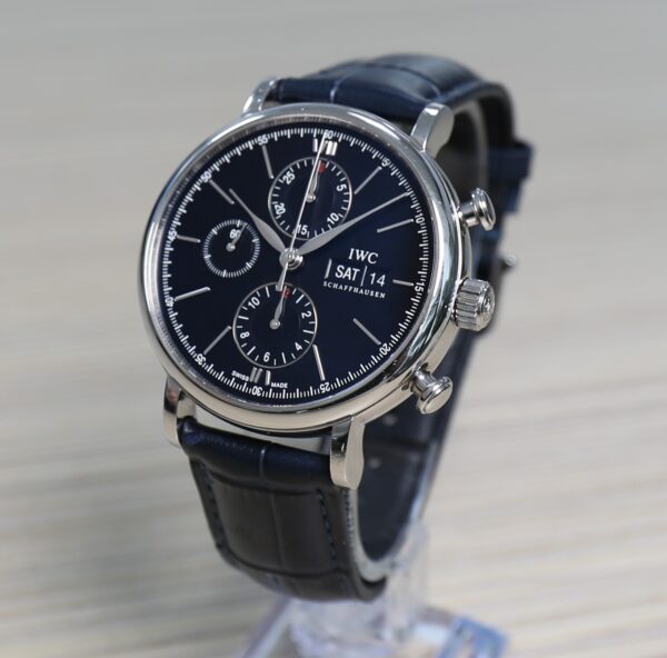 IWC Portofino Chronograph - 42mm - Black Dial - Leather Strap - Very good conditions - Full Set