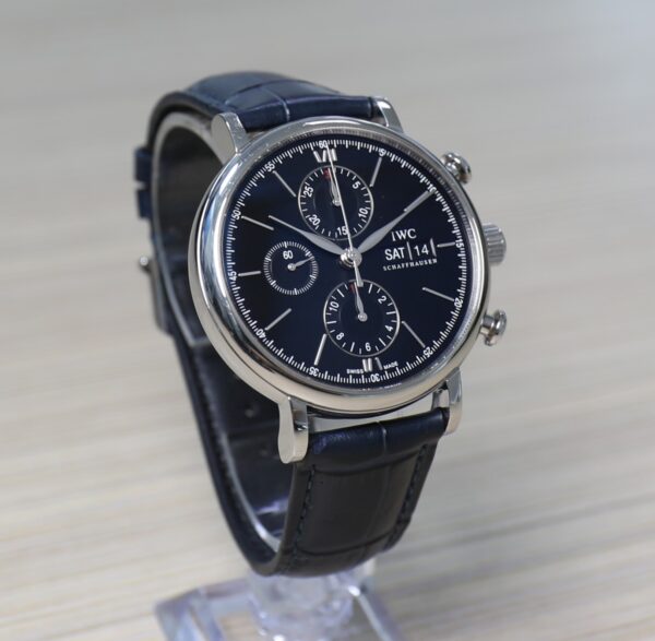 IWC Portofino Chronograph - 42mm - Black Dial - Leather Strap - Very good conditions - Full Set - Image 8