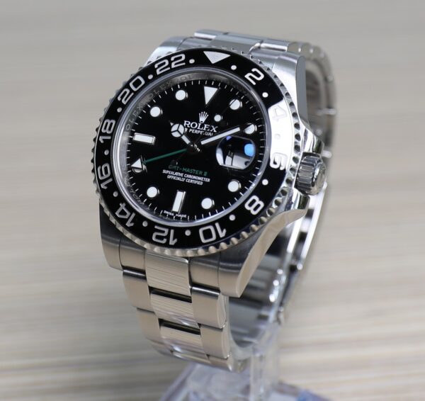 Rolex GMT-Master II - 40mm - Black Dial Bezel - Good Conditions - Box and Card