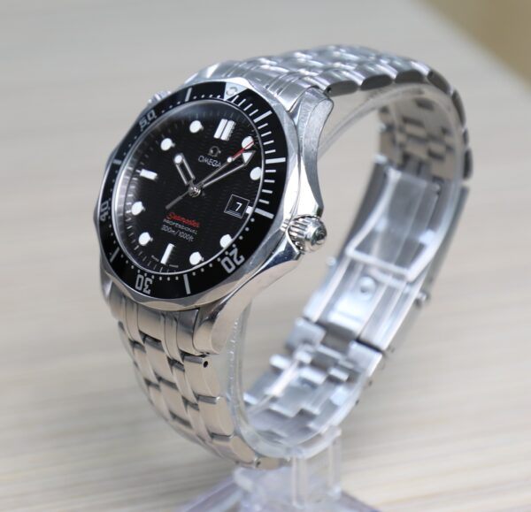 Omega Seamaster Diver 300 M - 41mm - Waves Dial - Quartz - Very Good Conditions - Full Set - Image 6