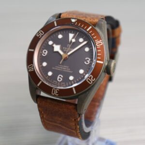 Tudor Black Bay Bronze - 43mm - Very Good Conditions - Extra New Strap - Full Set